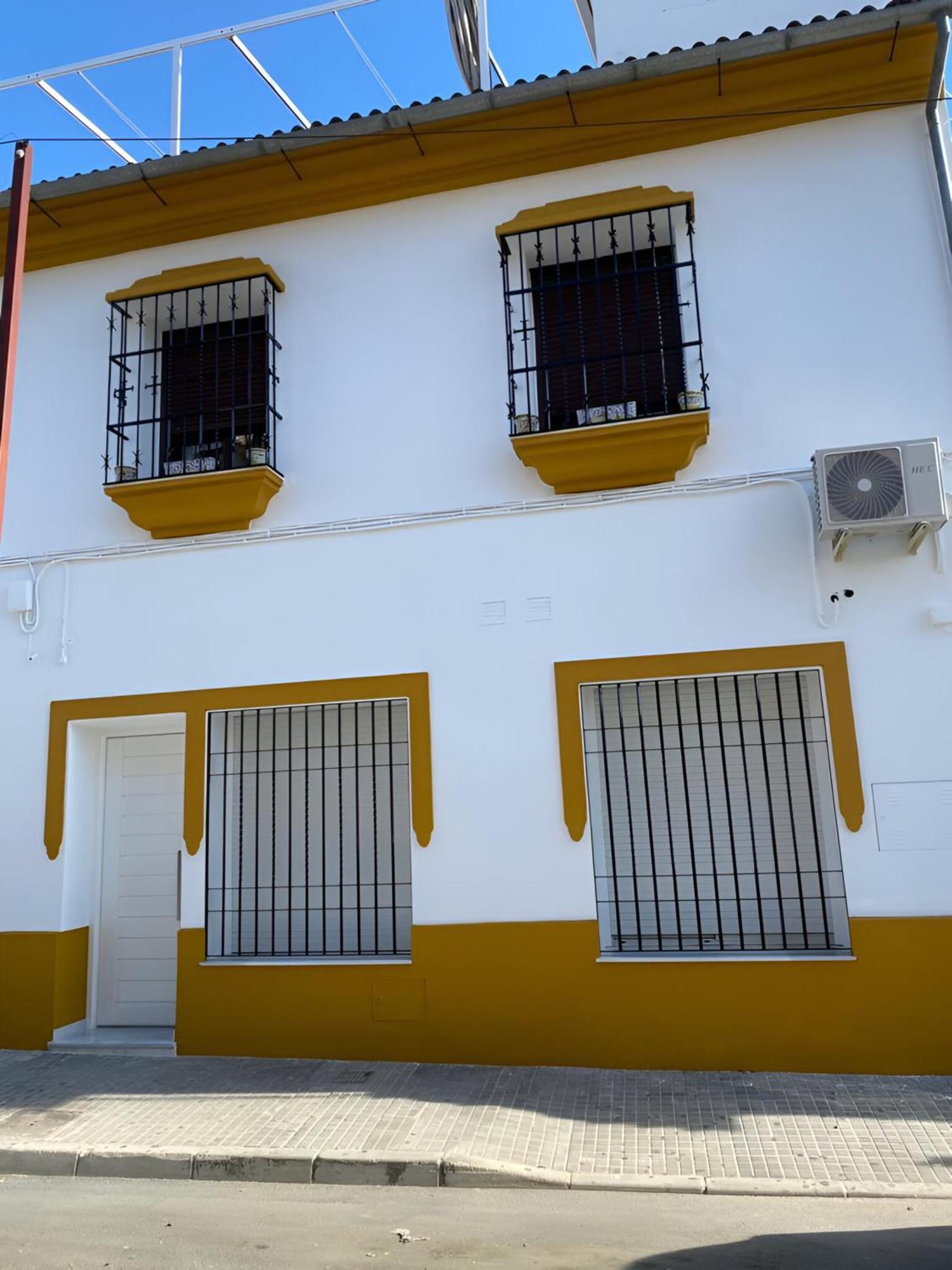Estacion Norte Y Sur Famorcas Almodovar del Rio Exterior photo